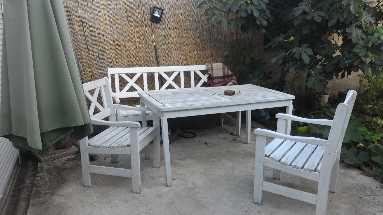 Small Guest House Odesa Exterior photo